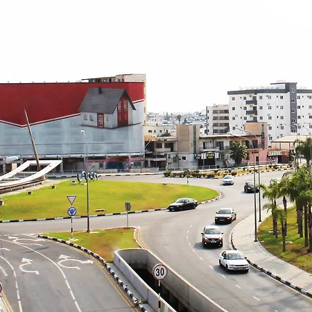 레비오스 호텔 2*