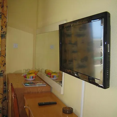 호텔 레비오스 라르나카