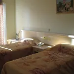 Rebioz Hotel