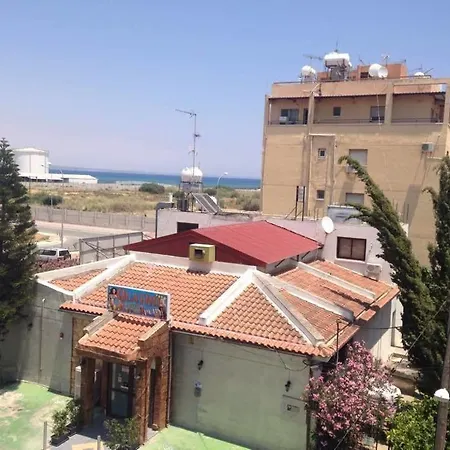 Hotell Rebioz Larnaca
