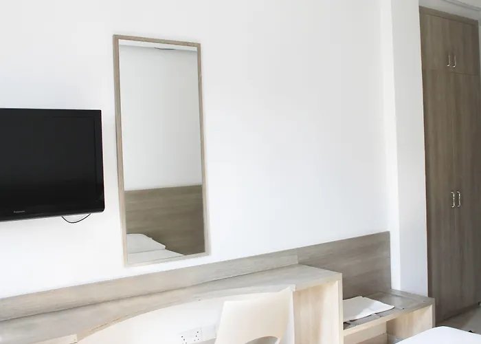 Hotell Rebioz Larnaca