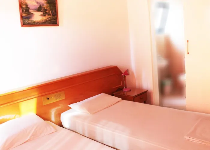 Rebioz Hotell Larnaca