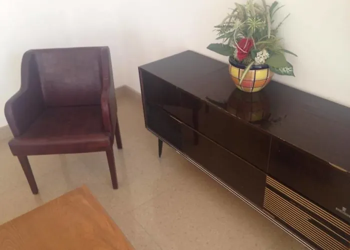 Hotell Rebioz Larnaca